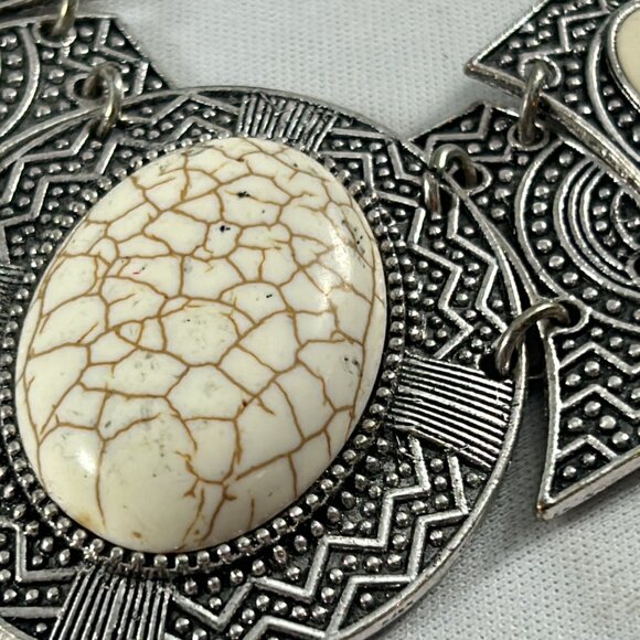 Silver Tone Bib Necklace Statement Ornate 19" Long Faux Marble Stones - Picture 2 of 7